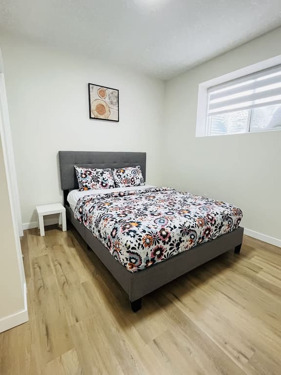 Cozy 2BR Basement Suite with Separate Entry