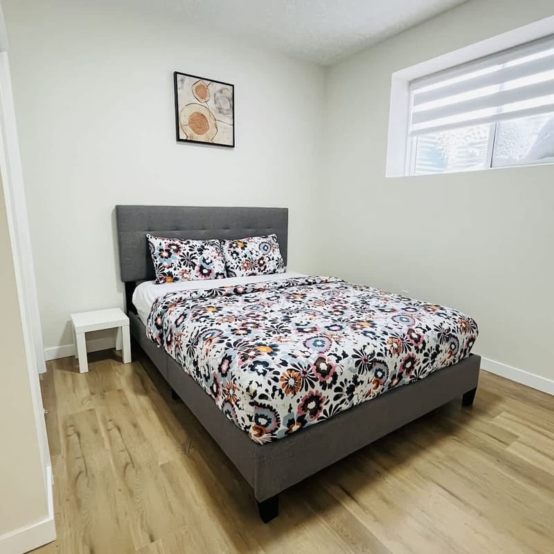Cozy 2BR Basement Suite with Separate Entry
